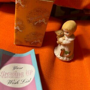 Blonde Enesco Growing Up Girls figure #1